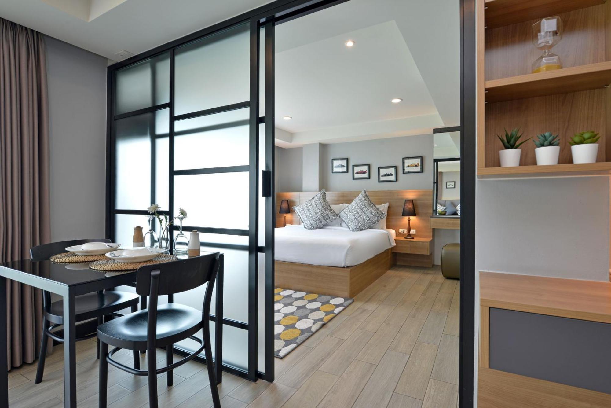 Raweewan Residence Hotel Bangkok Exterior foto